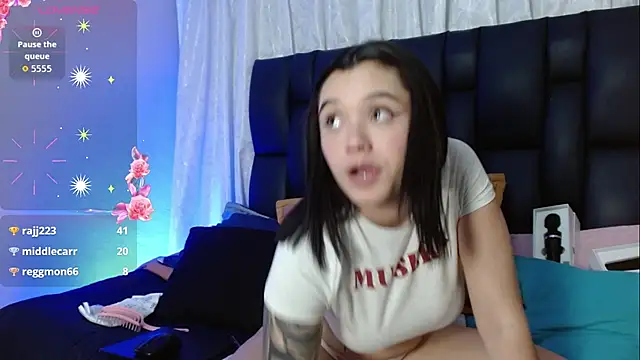 Snapshot of megan_lover chatting on June 25, 2026, 5:12 am megan lover online show from June 25, 2026, 5:12 am