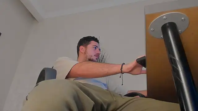 JoshKnights online show from November 4, 2025, 6:28 am