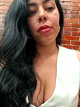 Snapshot of Emily_Wane chatting on July 14, 2026, 7:42 pm Emily Wane online show from July 14, 2026, 7:42 pm