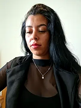 Snapshot of Emily_Wane chatting on July 7, 2026, 5:16 pm Emily Wane online show from July 7, 2026, 5:16 pm