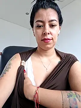 Snapshot of Emily_Wane chatting on June 15, 2026, 3:01 pm Emily Wane online show from June 15, 2026, 3:01 pm