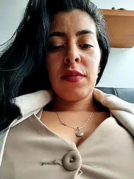 Snapshot of Emily_Wane chatting on October 18, 2025, 4:42 pm Emily Wane online show from October 18, 2025, 4:42 pm