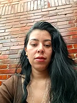 Snapshot of Emily_Wane chatting on July 17, 2026, 6:05 pm Emily Wane online show from July 17, 2026, 6:05 pm