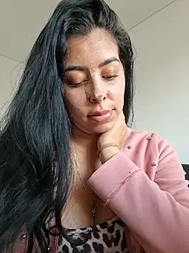 Snapshot of Emily_Wane chatting on August 7, 2026, 4:35 pm Emily Wane online show from August 7, 2026, 4:35 pm