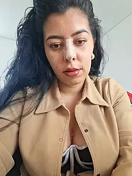 Snapshot of Emily_Wane chatting on August 5, 2026, 4:01 pm Emily Wane online show from August 5, 2026, 4:01 pm
