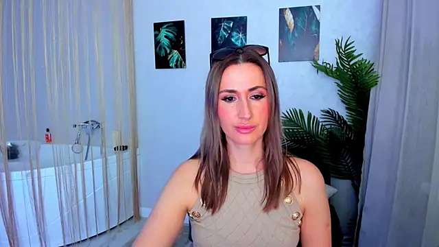 Snapshot of PassionGlow chatting on November 7, 2025, 7:18 pm PassionGlow online show from November 7, 2025, 7:18 pm