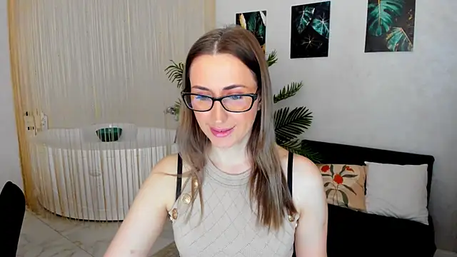 PassionGlow online show from April 26, 2026, 3:26 am