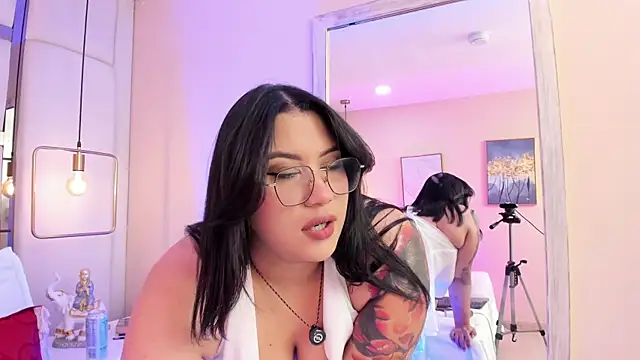elizavenus online show from May 20, 2026, 12:46 pm