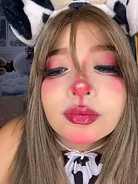 CharlotteMillers online show from December 20, 2025, 2:58 am