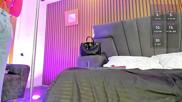 Snapshot of MeganFoxxi_ chatting on March 30, 2026, 8:54 pm MeganFoxxi online show from March 30, 2026, 8:54 pm