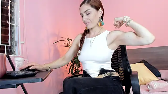 Snapshot of _aline_hall chatting on March 5, 2025, 11:06 am aline hall online show from March 5, 2025, 11:06 am