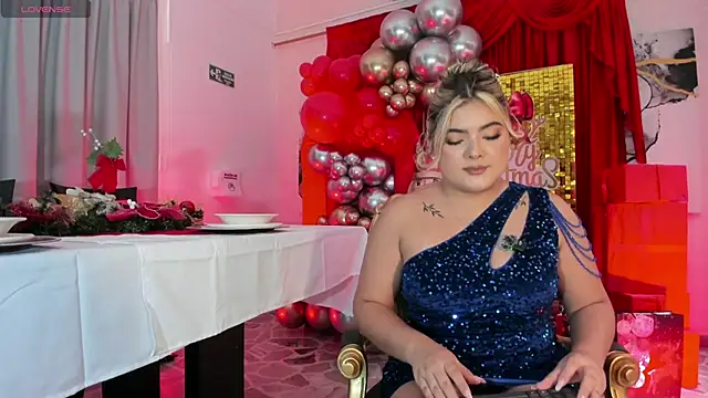 EVELIN MASON online show from December 21, 2025, 7:59 pm