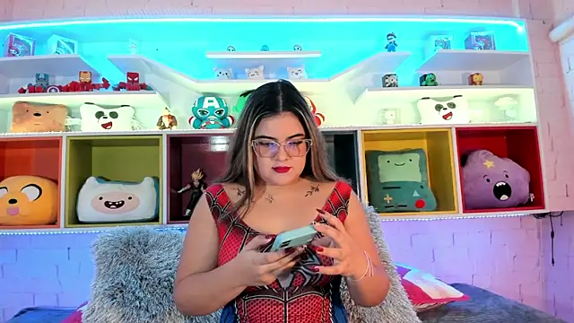 EVELIN MASON online show from March 19, 2026, 8:09 pm