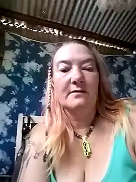 Snapshot of GingerKtm21 chatting on February 22, 2025, 9:45 am GingerKtm21 online show from February 22, 2025, 9:45 am