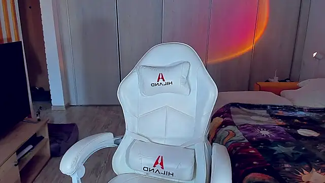 ice pixie online show from March 22, 2026, 3:02 pm