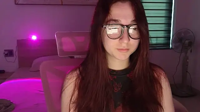 YasmineWest online show from May 2, 2026, 12:16 am