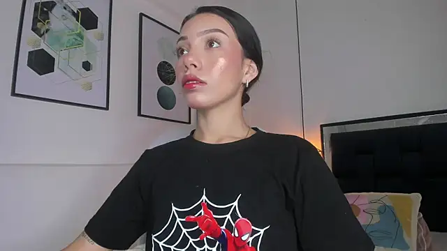 amysc online show from December 15, 2025, 11:27 am