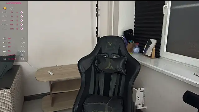 Snapshot of carthylovvve chatting on March 18, 2026, 3:57 pm carthylovvve online show from March 18, 2026, 3:57 pm