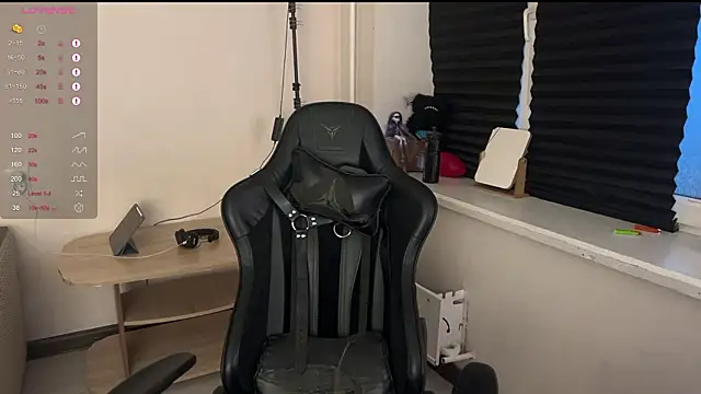 Snapshot of carthylovvve chatting on February 11, 2026, 3:01 pm carthylovvve online show from February 11, 2026, 3:01 pm