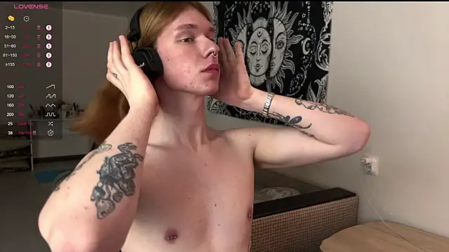 Snapshot of carthylovvve chatting on February 20, 2026, 2:52 am carthylovvve online show from February 20, 2026, 2:52 am