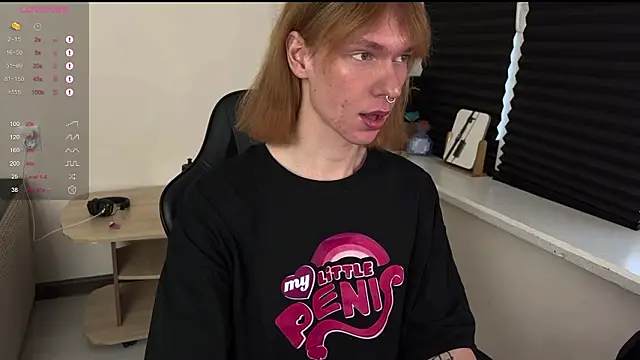 Snapshot of carthylovvve chatting on February 28, 2026, 3:11 pm carthylovvve online show from February 28, 2026, 3:11 pm