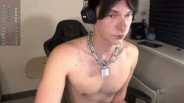 Snapshot of carthylovvve chatting on October 19, 2025, 3:04 pm carthylovvve online show from October 19, 2025, 3:04 pm