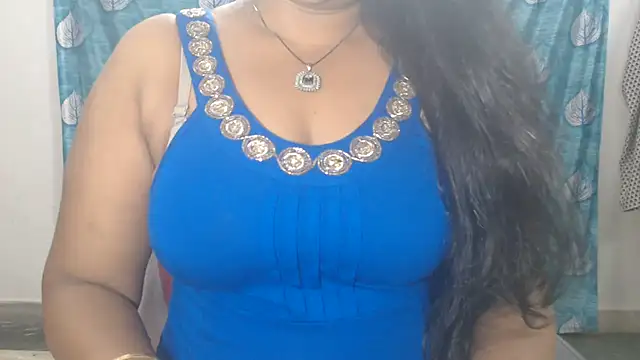 Snapshot of Sophia_your chatting on July 1, 2026, 4:13 am Sophia your online show from July 1, 2026, 4:13 am