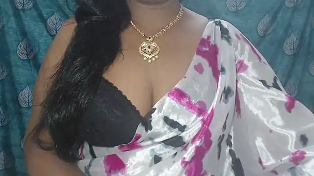 Snapshot of Sophia_your chatting on November 6, 2025, 5:11 am Sophia your online show from November 6, 2025, 5:11 am