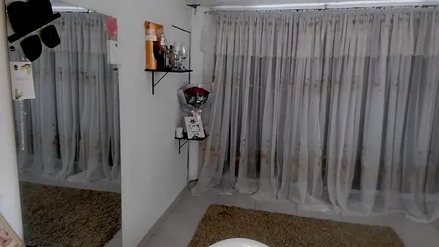 Snapshot of lollita_23_ chatting on November 3, 2025, 4:54 pm lollita 23 online show from November 3, 2025, 4:54 pm