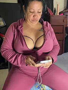CamelliaLong online show from July 15, 2026, 5:58 am
