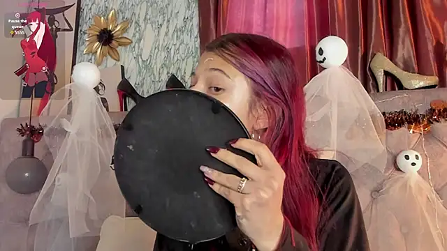  Scarlett 01 online show from October 28, 2025, 2:38 pm