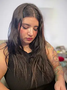 horny roomiess online show from April 29, 2026, 10:05 pm