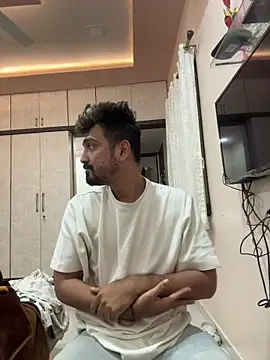 Snapshot of hornyguy271192 chatting on December 17, 2025, 4:34 pm hornyguy271192 online show from December 17, 2025, 4:34 pm