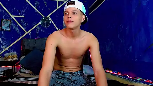 Liamscott  online show from July 29, 2026, 1:05 am