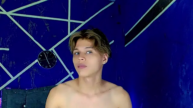 Liamscott  online show from July 9, 2026, 9:58 pm