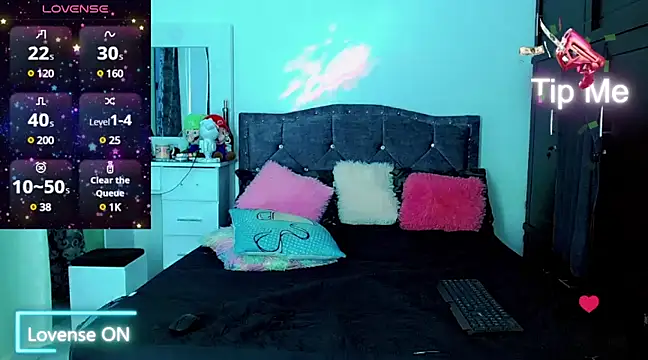 Liamscott  online show from February 15, 2025, 10:42 pm