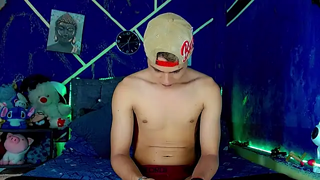 Liamscott  online show from June 27, 2026, 5:41 pm