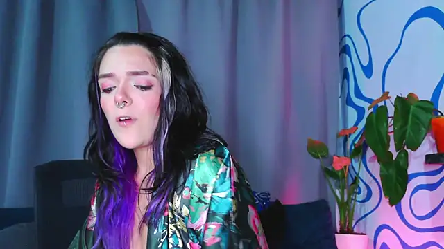 purple em69 online show from November 5, 2025, 4:37 am