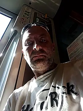 tinybear79 online show from May 30, 2026, 2:55 pm