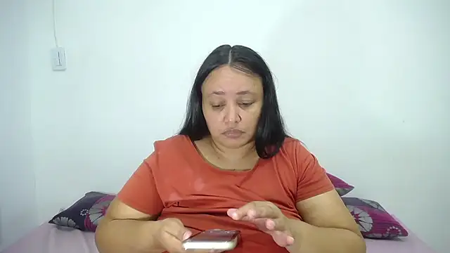 Snapshot of CrushOnMe_ chatting on July 17, 2026, 3:15 am CrushOnMe online show from July 17, 2026, 3:15 am