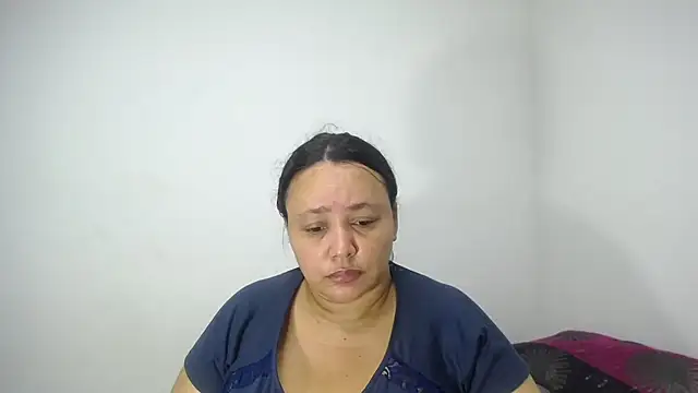 Snapshot of CrushOnMe_ chatting on July 27, 2026, 1:12 am CrushOnMe online show from July 27, 2026, 1:12 am
