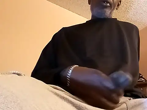 Snapshot of Blkstylion chatting on October 19, 2025, 4:43 pm Blkstylion online show from October 19, 2025, 4:43 pm