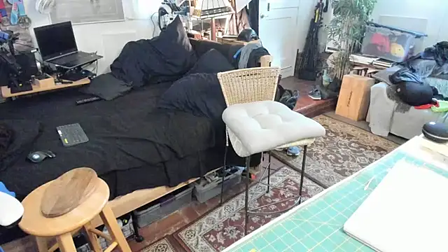 Snapshot of Dark_Asteroid chatting on November 16, 2025, 4:01 pm Dark Asteroid online show from November 16, 2025, 4:01 pm