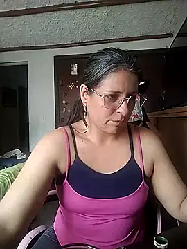 LucifernandaSw online show from April 30, 2026, 6:59 pm