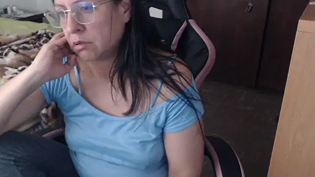 LucifernandaSw online show from April 22, 2026, 3:41 pm