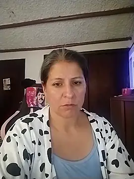 LucifernandaSw online show from April 21, 2026, 9:43 pm