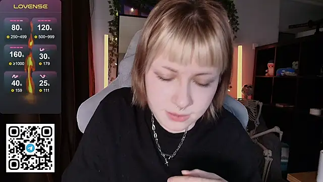 Snapshot of CutieTori chatting on April 12, 2026, 8:39 am CutieTori online show from April 12, 2026, 8:39 am