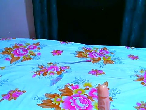 Pretty kara online show from December 3, 2025, 12:26 pm