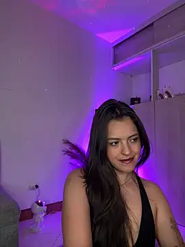 Snapshot of martina_duque_ chatting on March 2, 2025, 4:28 am martina duque online show from March 2, 2025, 4:28 am