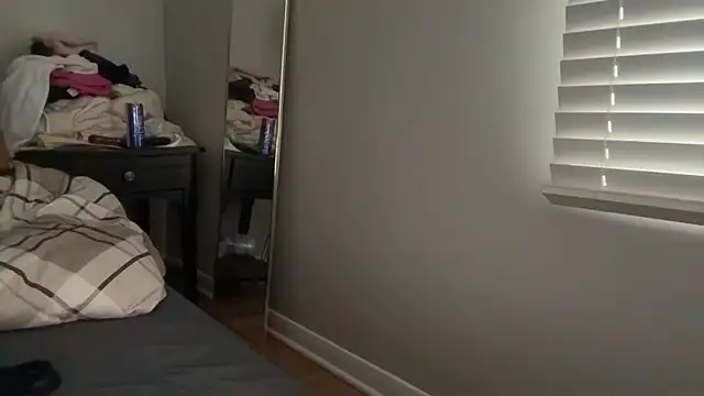 Snapshot of Blazedsurfer30 chatting on February 3, 2025, 3:17 pm Blazedsurfer30 online show from February 3, 2025, 3:17 pm